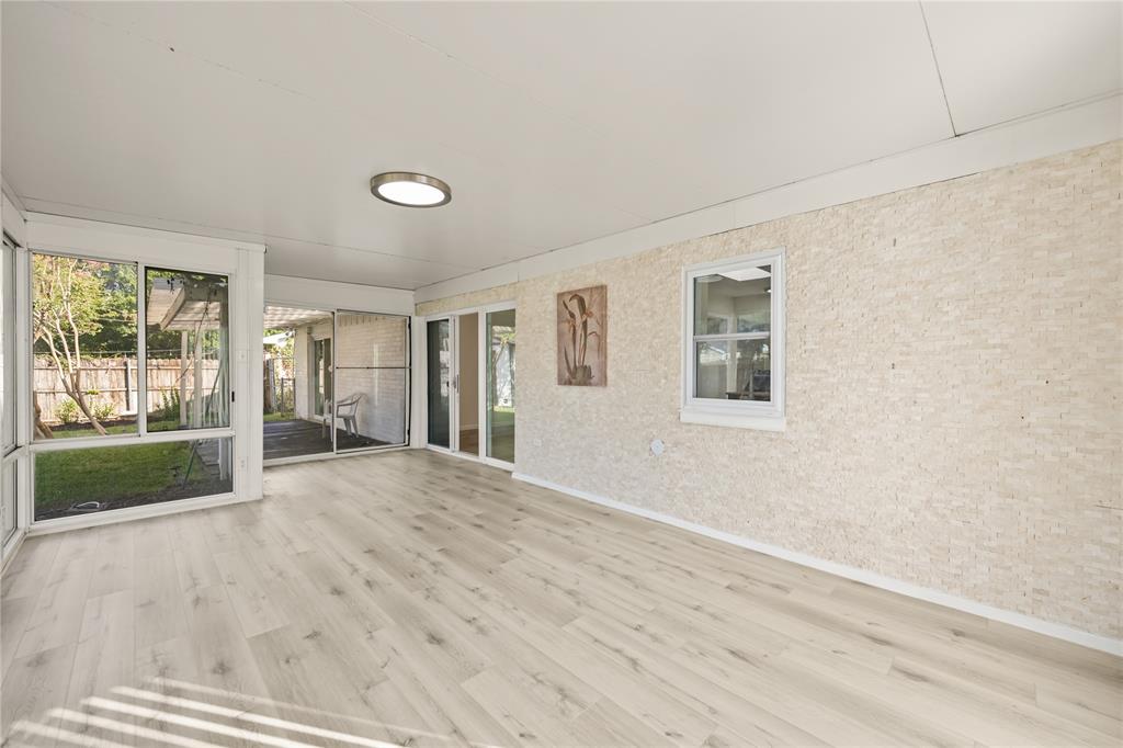 310 Glendale Drive, Grand Prairie, TX 75052