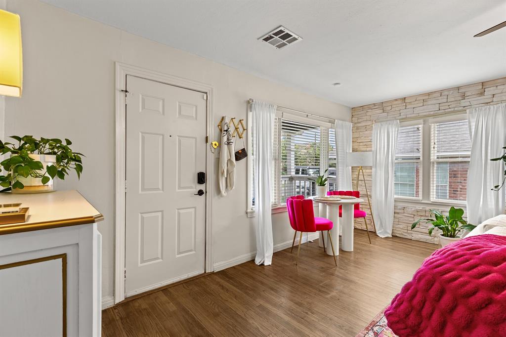 2425 S 2nd Street, Waco, TX 76706