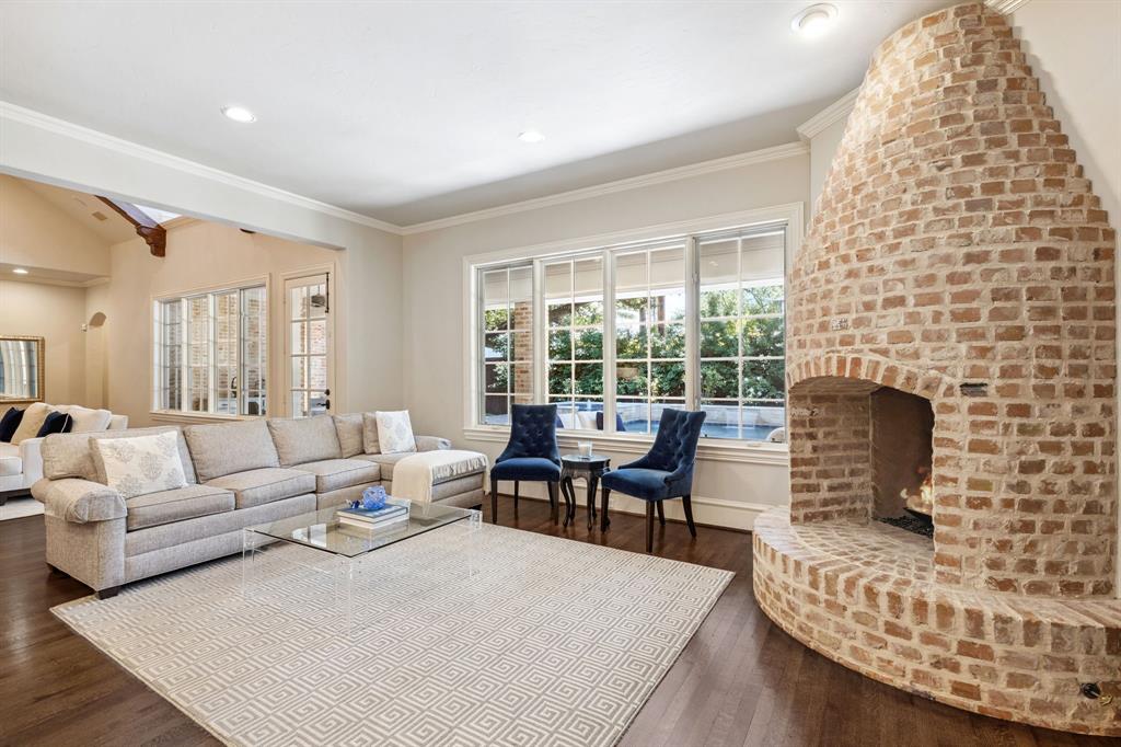 6442 Northwood Road, Dallas, TX 75225