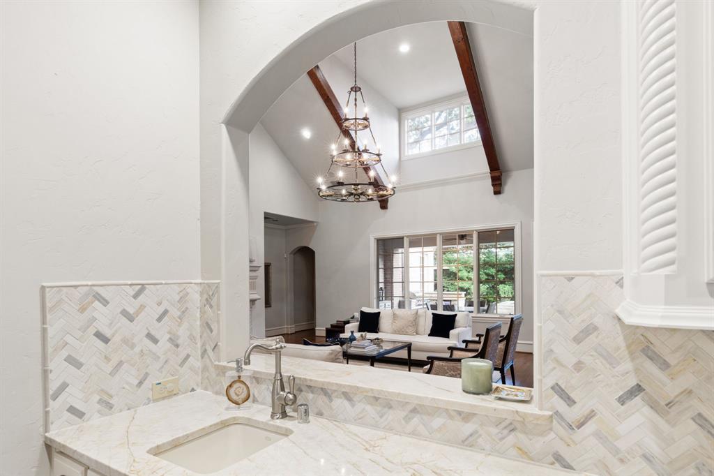 6442 Northwood Road, Dallas, TX 75225