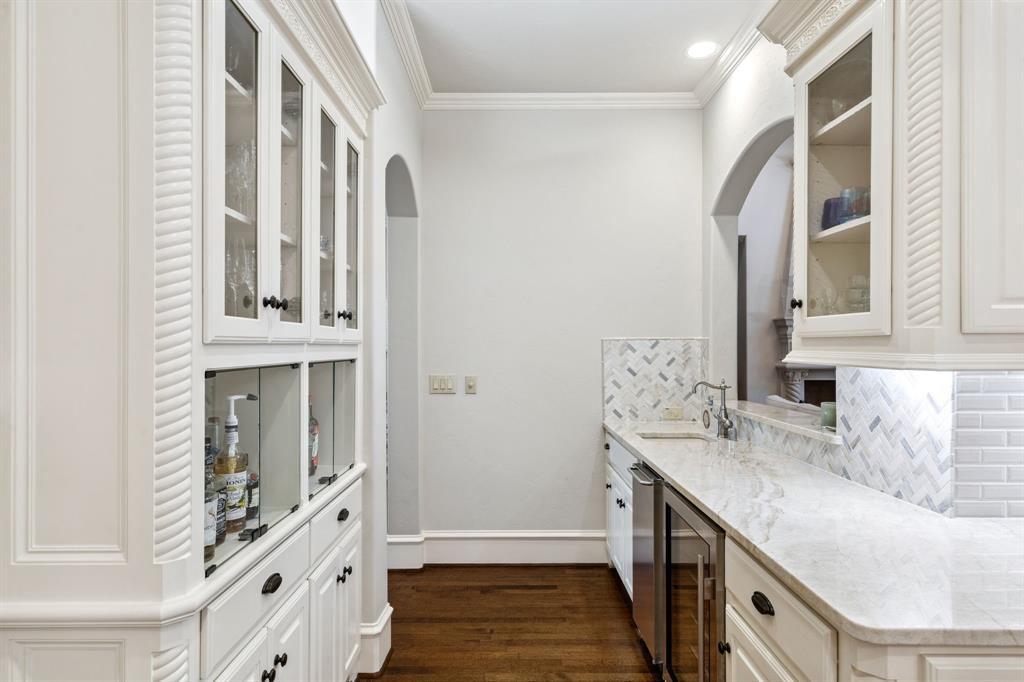 6442 Northwood Road, Dallas, TX 75225