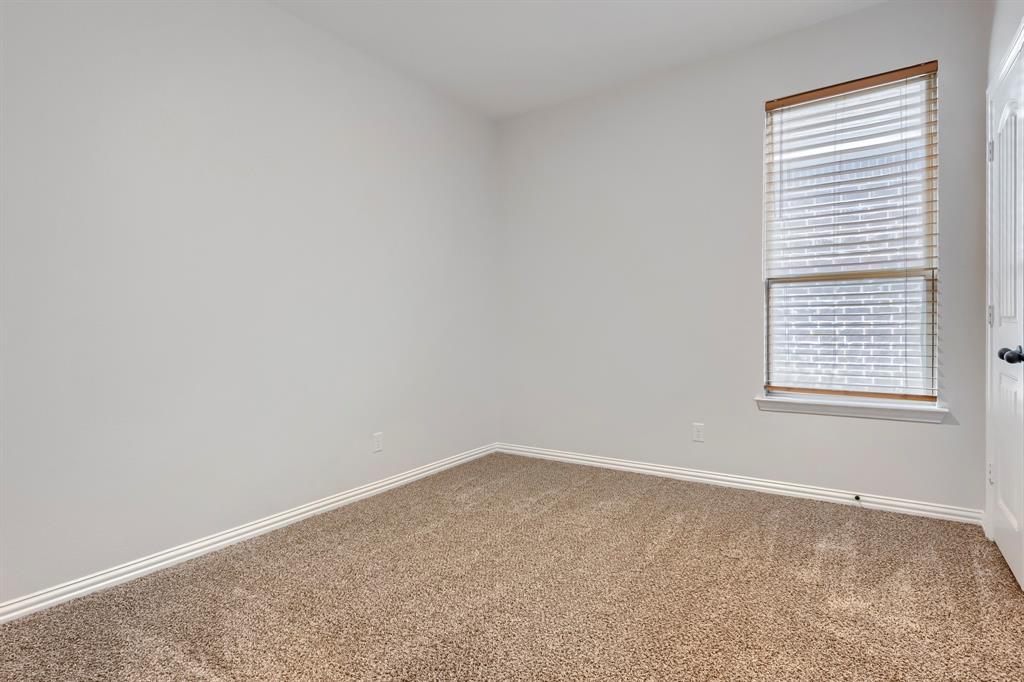 1733 Rio Secco Drive, Fort Worth, TX 76131