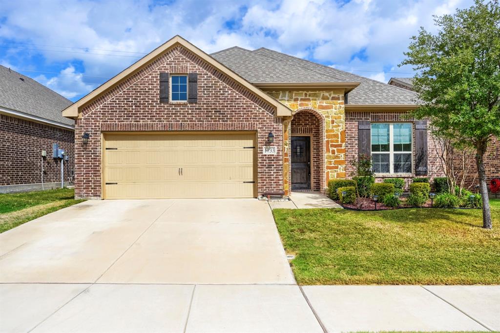 1733 Rio Secco Drive, Fort Worth, TX 76131