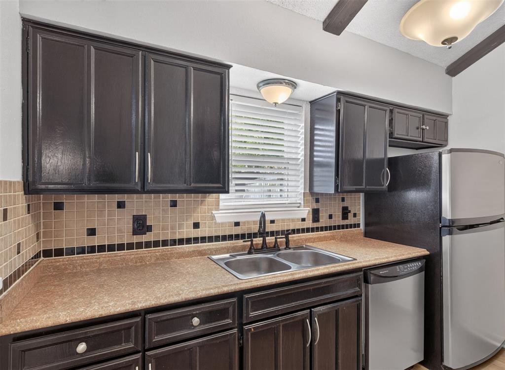 Kitchen 1 - Updated Stainless Appliances