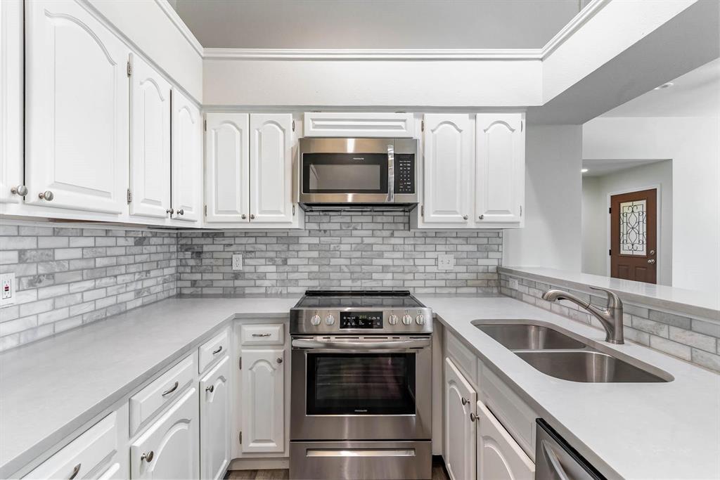 9709 Springtree Lane, Dallas, TX 75243
