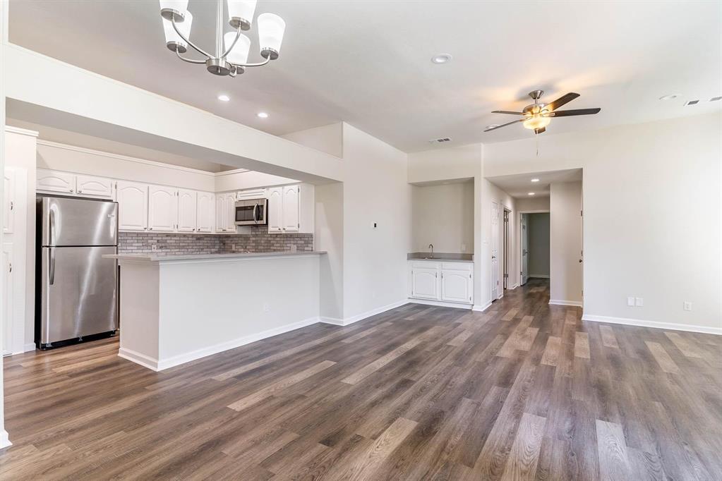 9709 Springtree Lane, Dallas, TX 75243