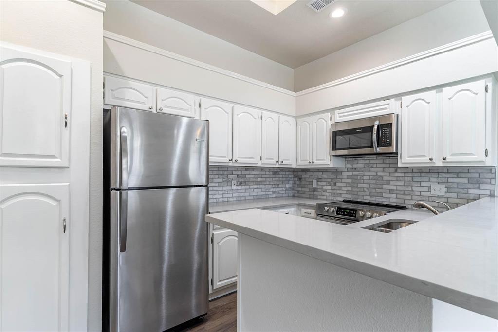 9709 Springtree Lane, Dallas, TX 75243