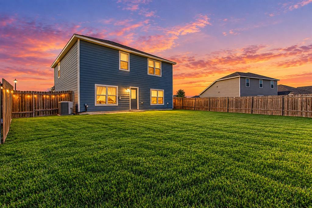 122 Crockett Way, Venus, TX 76084