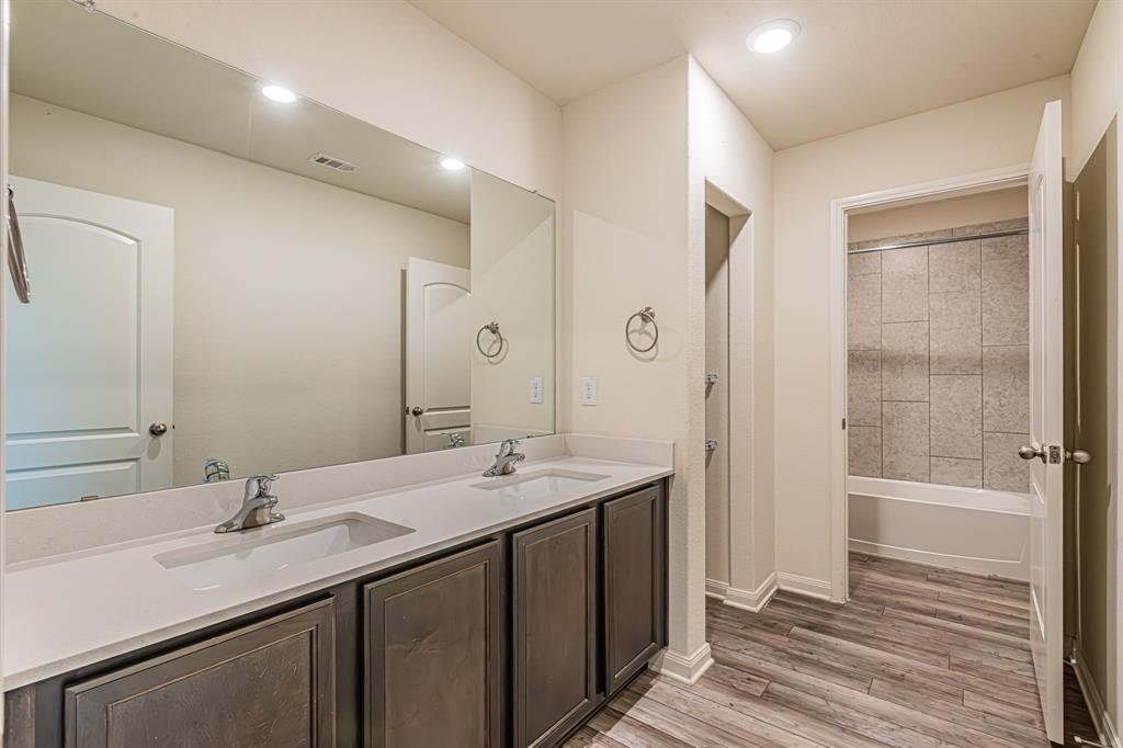 122 Crockett Way, Venus, TX 76084