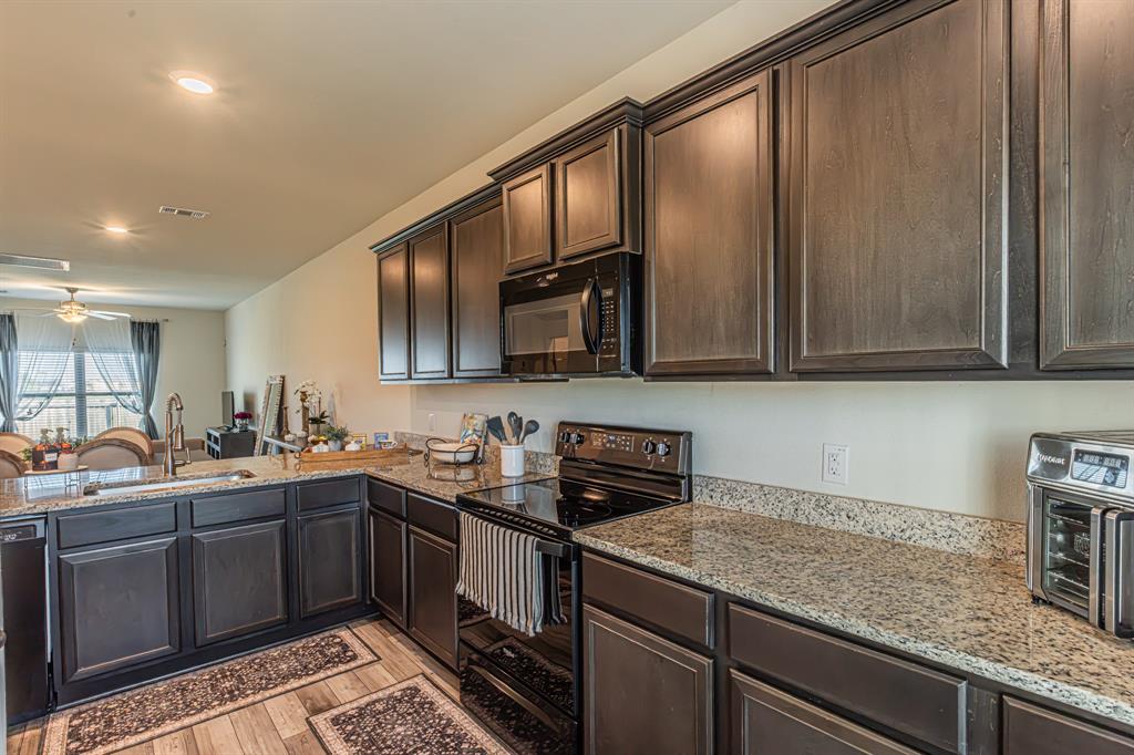 122 Crockett Way, Venus, TX 76084