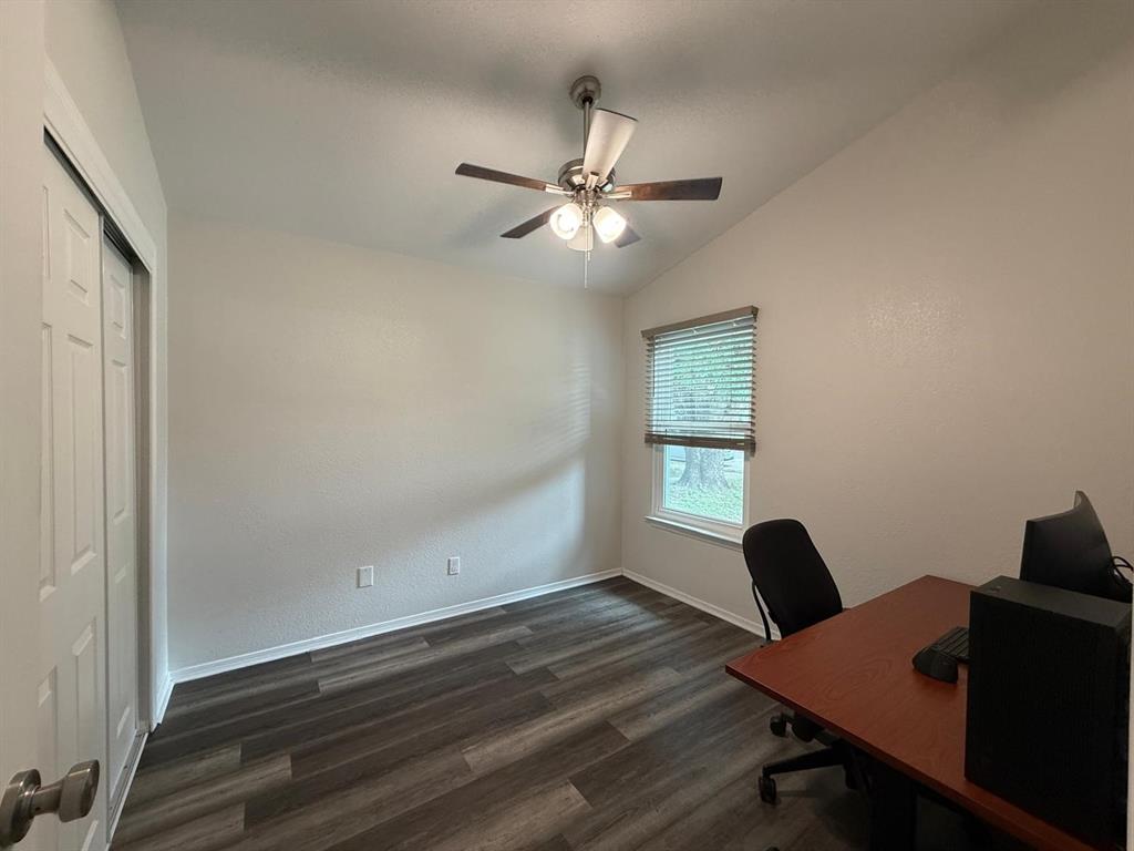 2282 Nantucket Village Circle, Dallas, TX 75227