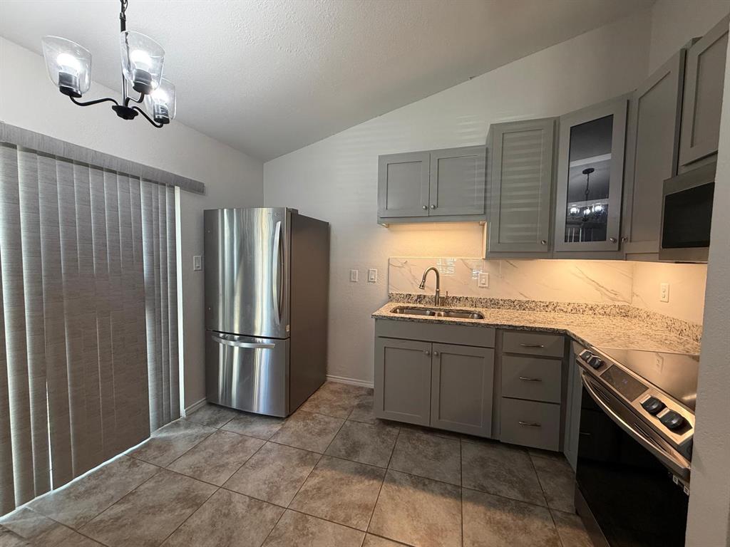 2282 Nantucket Village Circle, Dallas, TX 75227