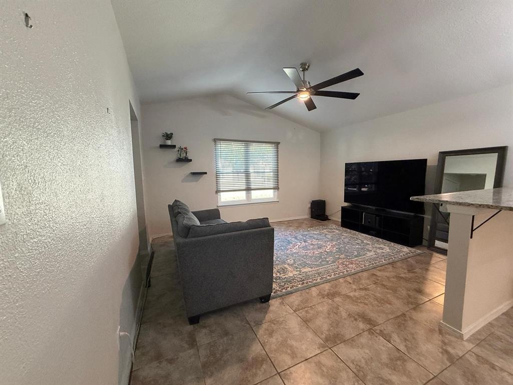 2282 Nantucket Village Circle, Dallas, TX 75227