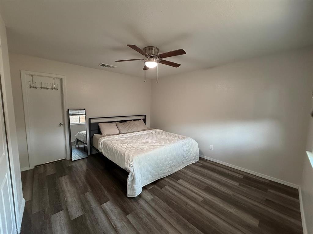 2282 Nantucket Village Circle, Dallas, TX 75227
