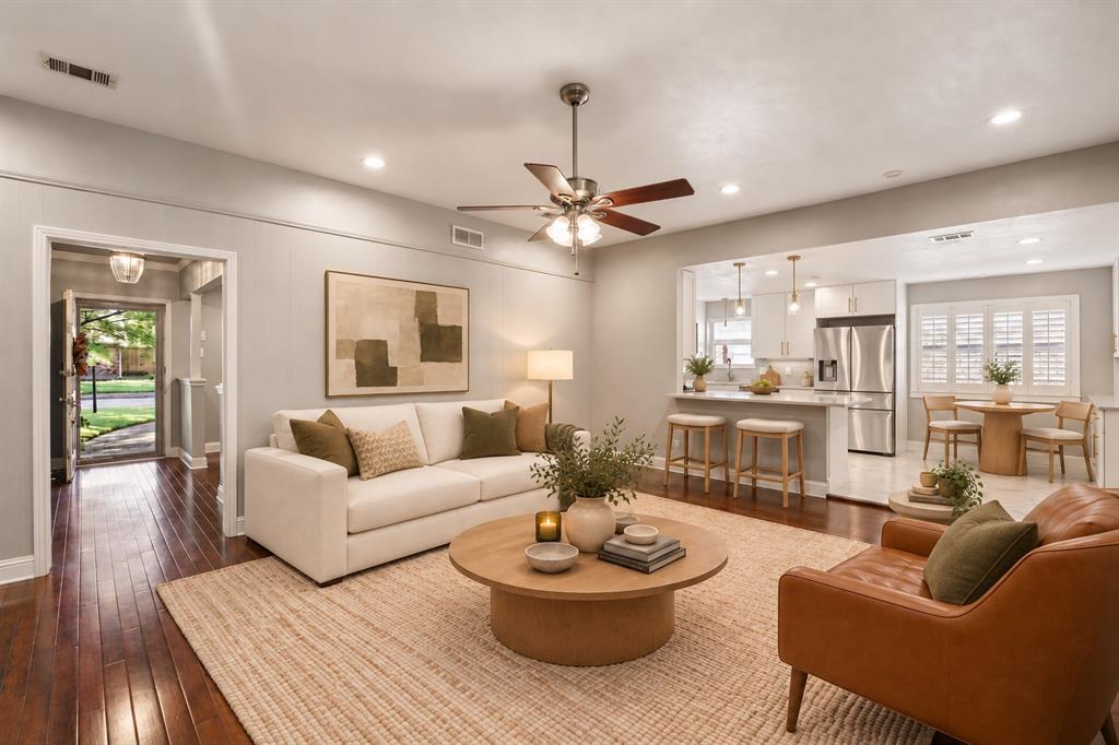 virtually staged living room