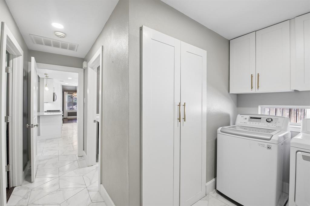 looking to kitchen past bed/bathroom