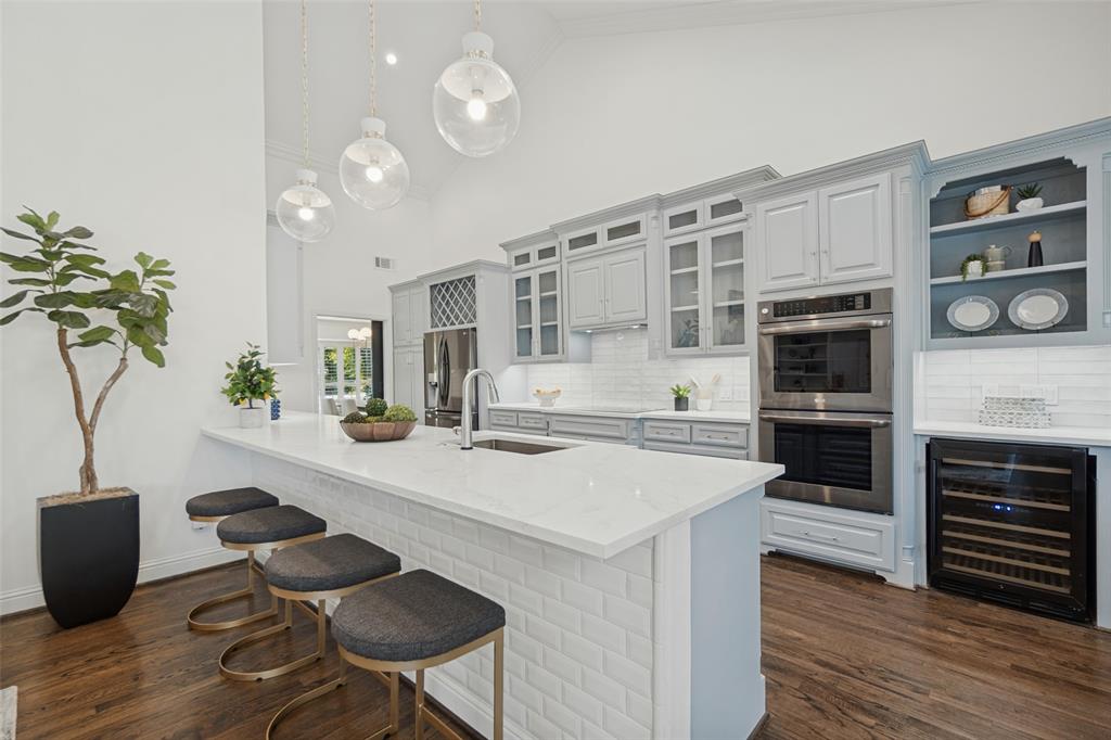 6609 Ridgeview Circle, Dallas, TX 75240