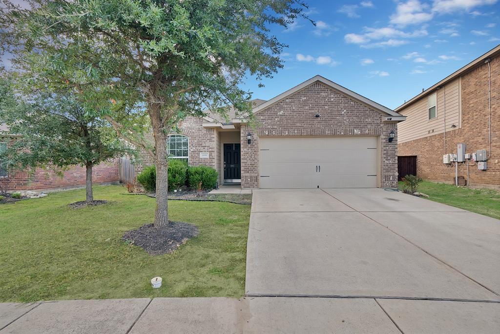 6148 Chalk Hollow Drive, Fort Worth, TX 76179