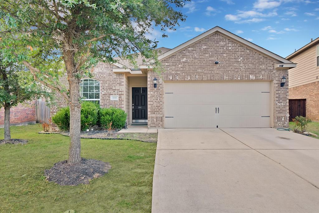 6148 Chalk Hollow Drive, Fort Worth, TX 76179