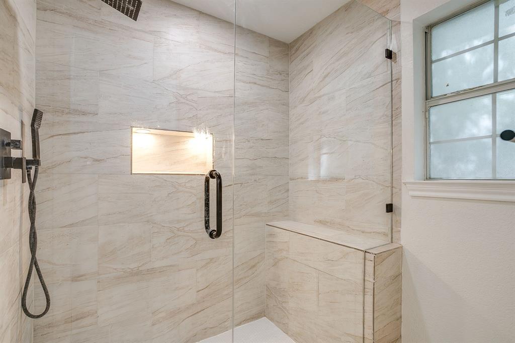 120 Hillside Court, Aledo, TX 76008