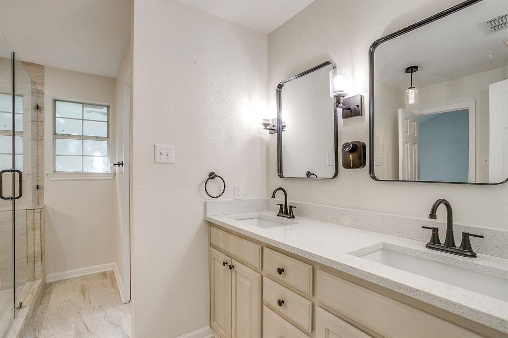 120 Hillside Court, Aledo, TX 76008