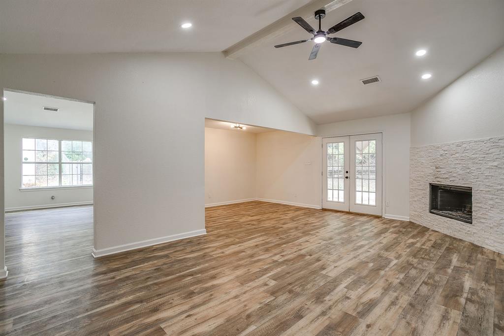 120 Hillside Court, Aledo, TX 76008
