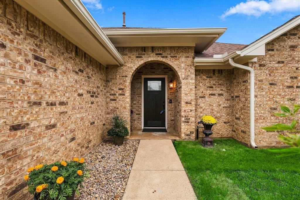 5216 Gaelic Court, Denton, TX 76208