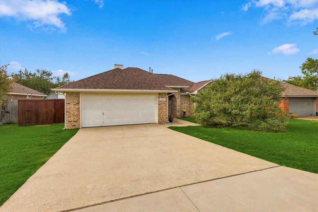 5216 Gaelic Court, Denton, TX 76208