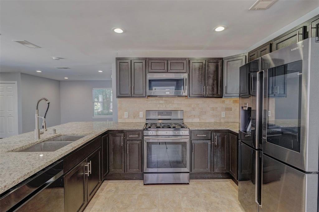 Lots of Counter Space