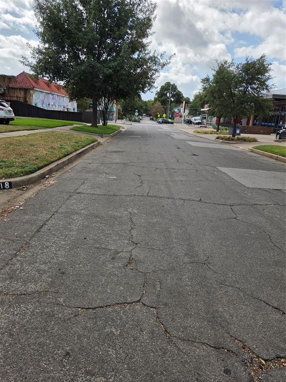 Street View Right