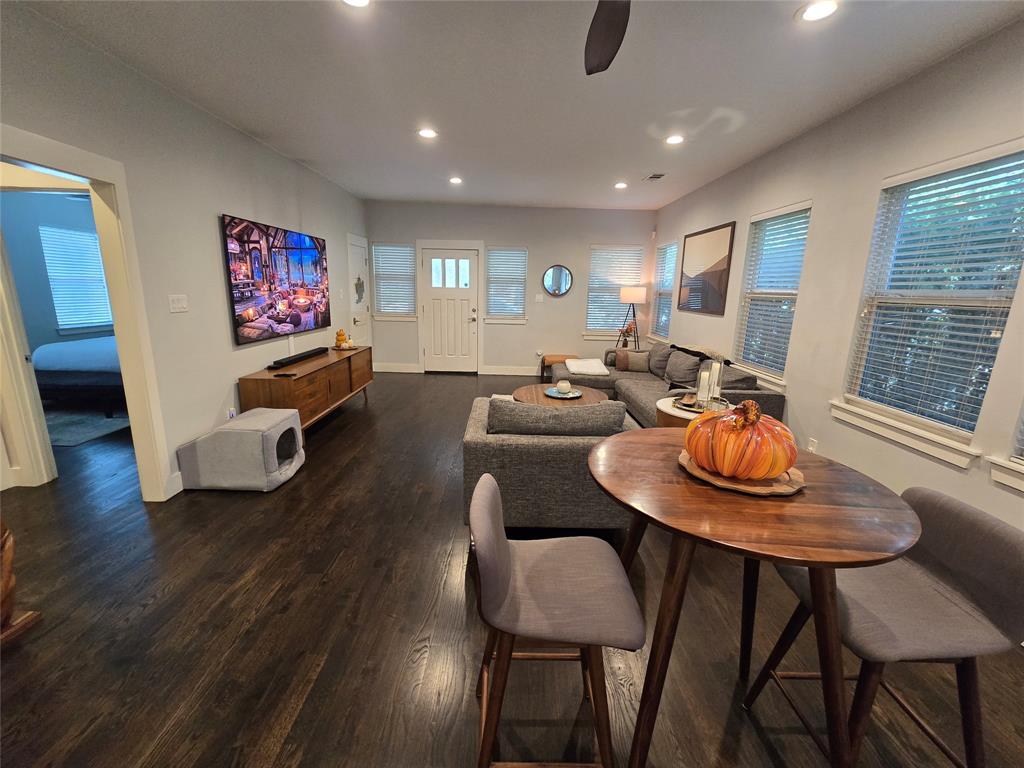 618 N Clinton Avenue, Dallas, TX 75208