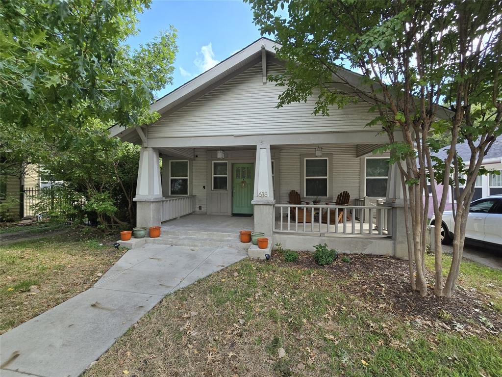 618 N Clinton Avenue, Dallas, TX 75208 618 N Clinton Avenue, Dallas, TX 75208