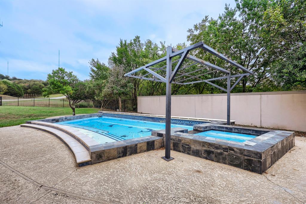 2242 Mountain Lakes Drive, Cedar Hill, TX 75104