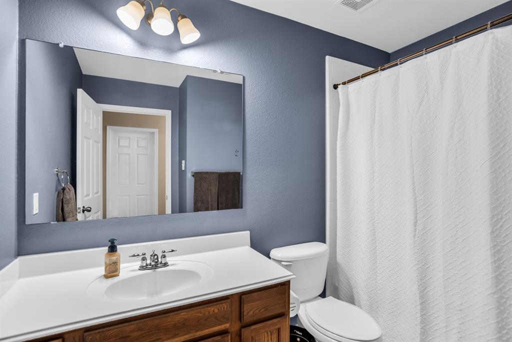 Full Bathroom - Upstairs