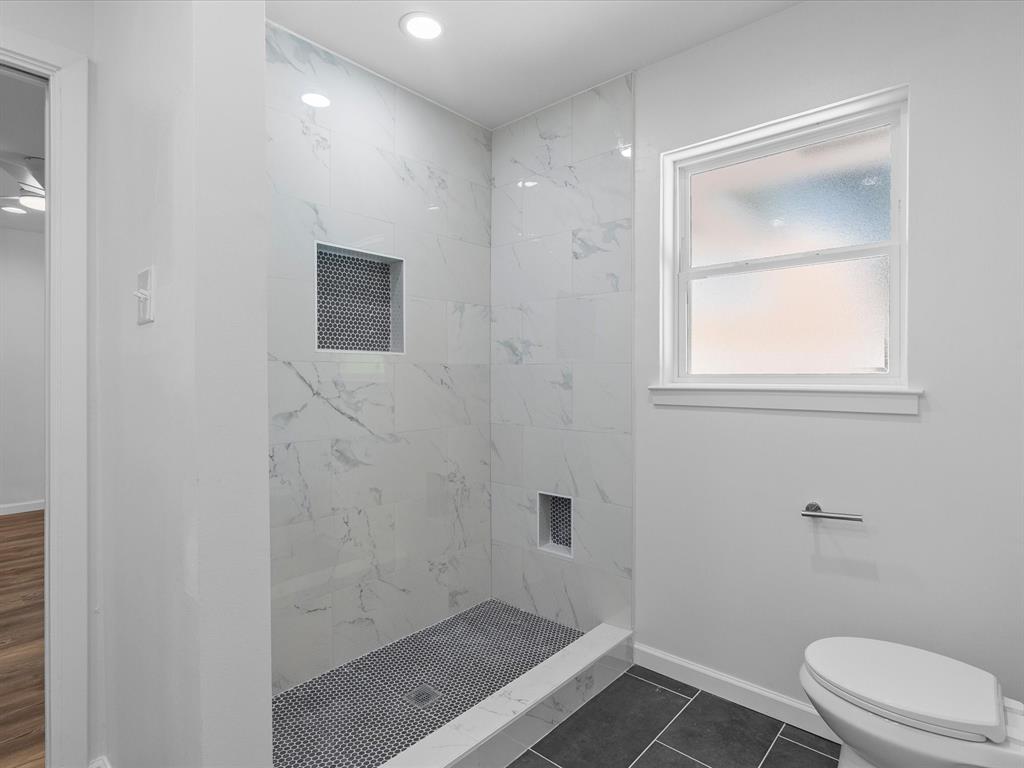 7443 Daingerfield Drive, Dallas, TX 75227