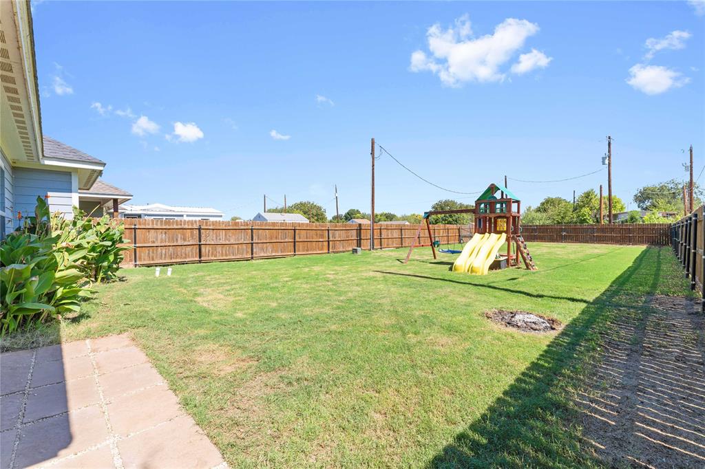 5407 Arrowhead Drive, Granbury, TX 76048