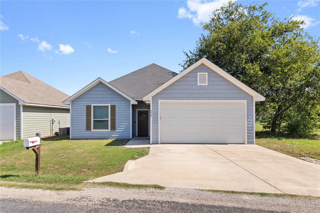 5407 Arrowhead Drive, Granbury, TX 76048