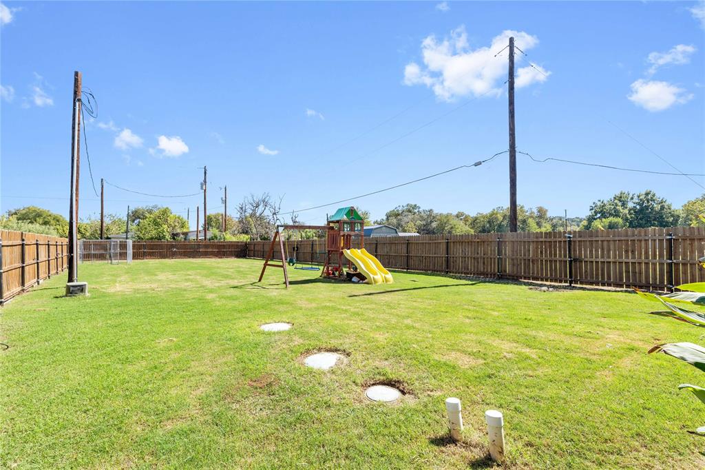 5407 Arrowhead Drive, Granbury, TX 76048