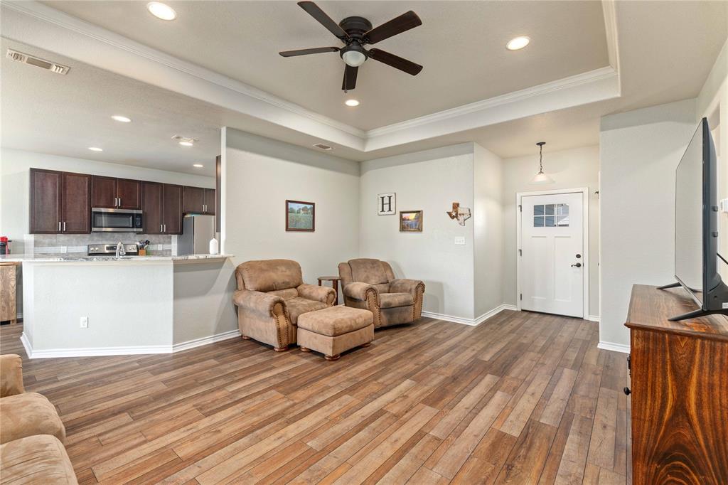 5407 Arrowhead Drive, Granbury, TX 76048
