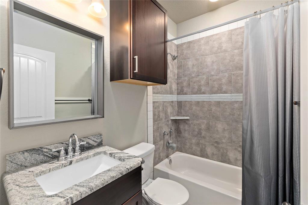 5407 Arrowhead Drive, Granbury, TX 76048