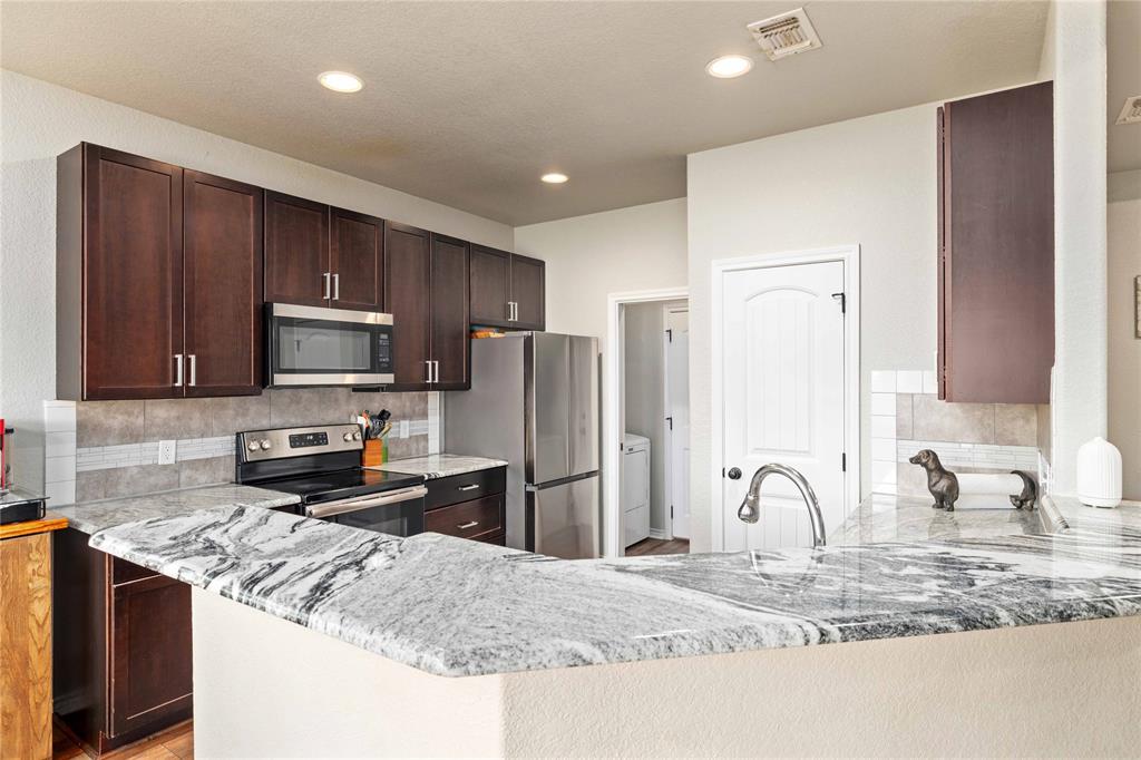 5407 Arrowhead Drive, Granbury, TX 76048