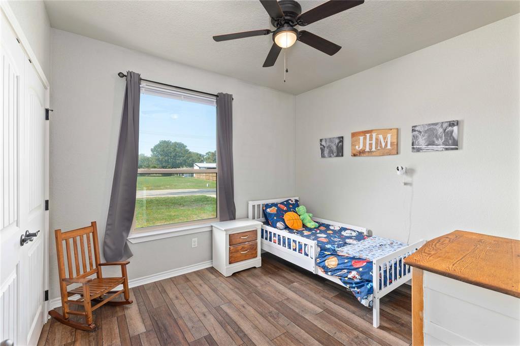 5407 Arrowhead Drive, Granbury, TX 76048