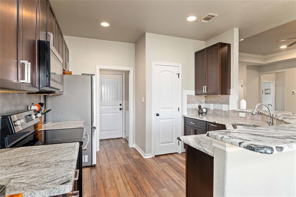 5407 Arrowhead Drive, Granbury, TX 76048