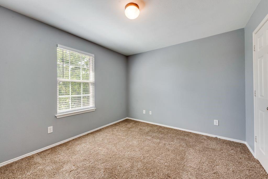 6916 Derbyshire Drive, Fort Worth, TX 76137