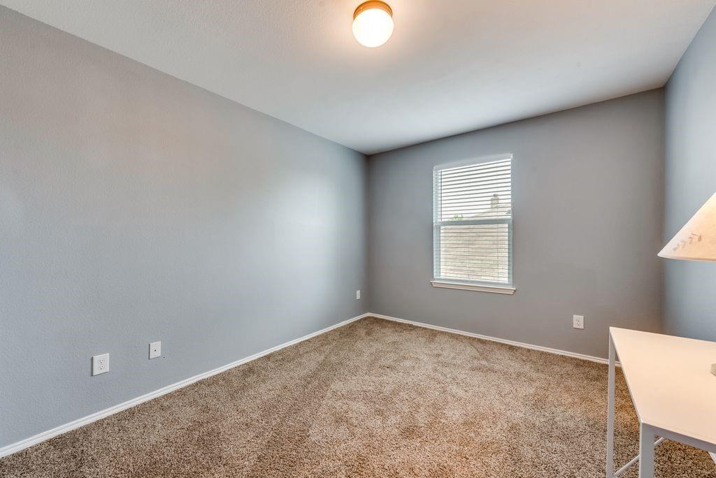 6916 Derbyshire Drive, Fort Worth, TX 76137