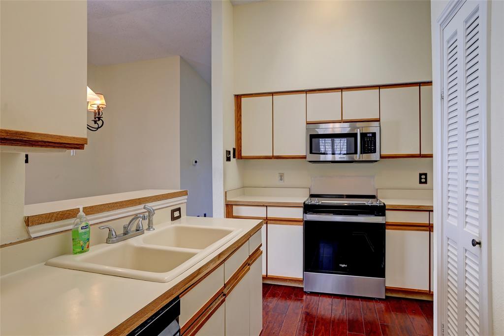 2109 Brook Mount Court, Carrollton, TX 75006 2109 Brook Mount Court, Carrollton, TX 75006