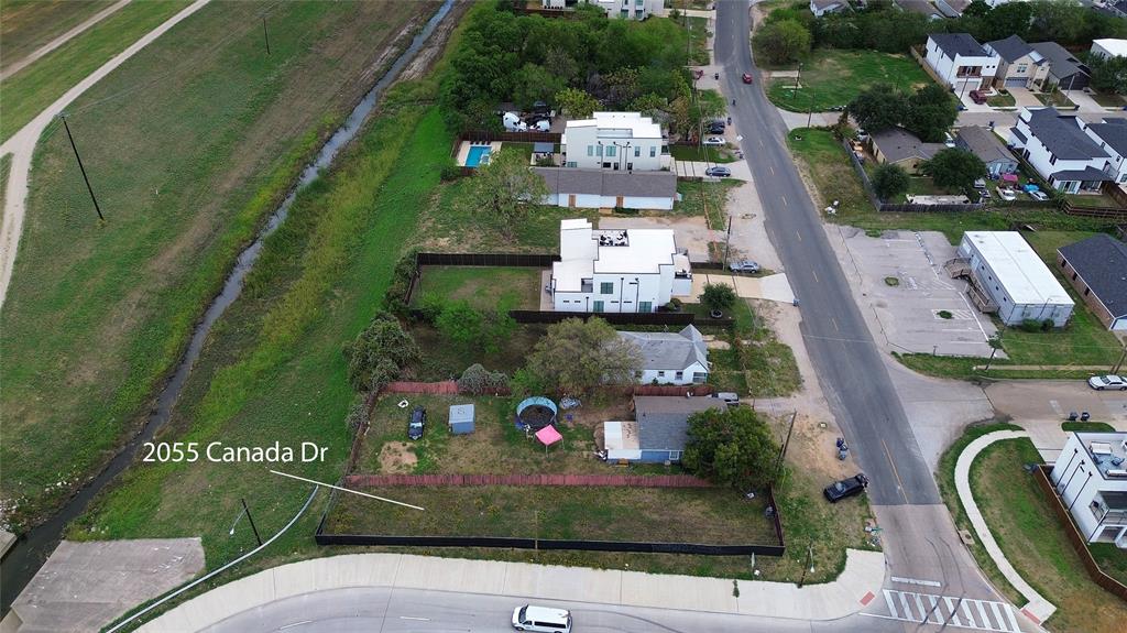 2055 Canada Drive, Dallas, TX 75212