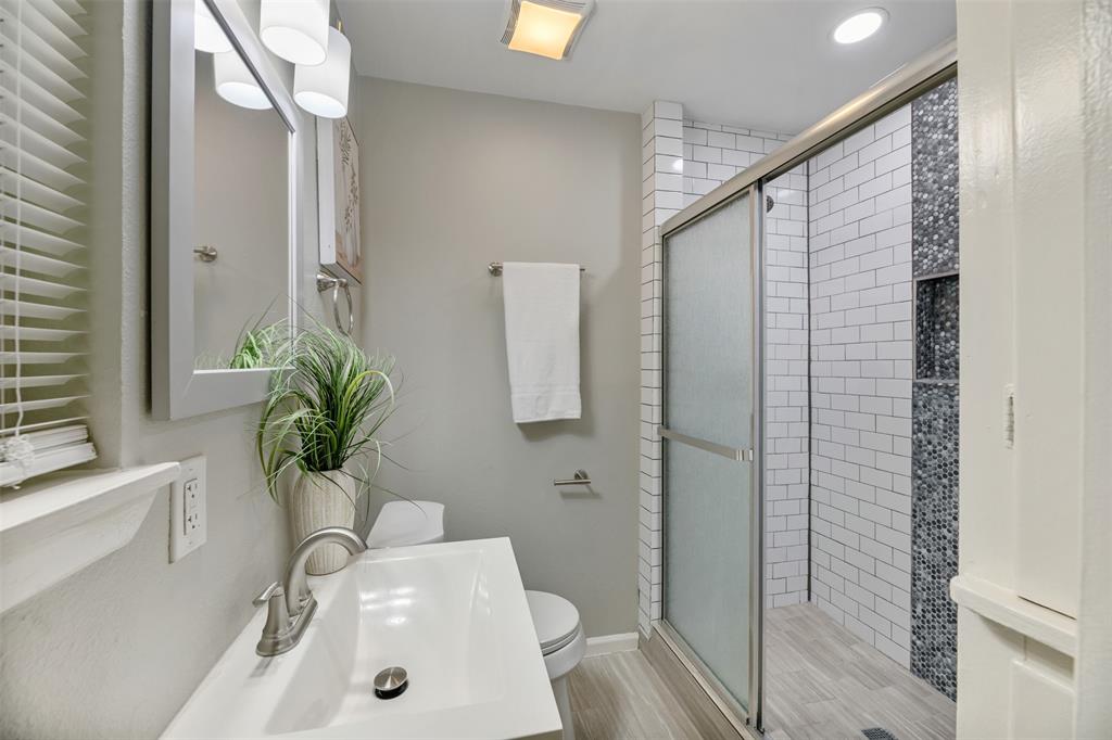 Primay Bathroom