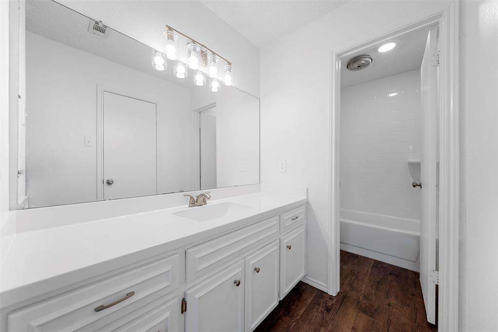 300 Mill Creek Circle, Waco, TX 76712