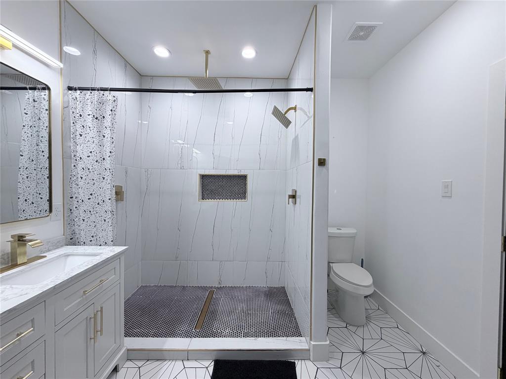 3301 Garden Lane, Dallas, TX 75215